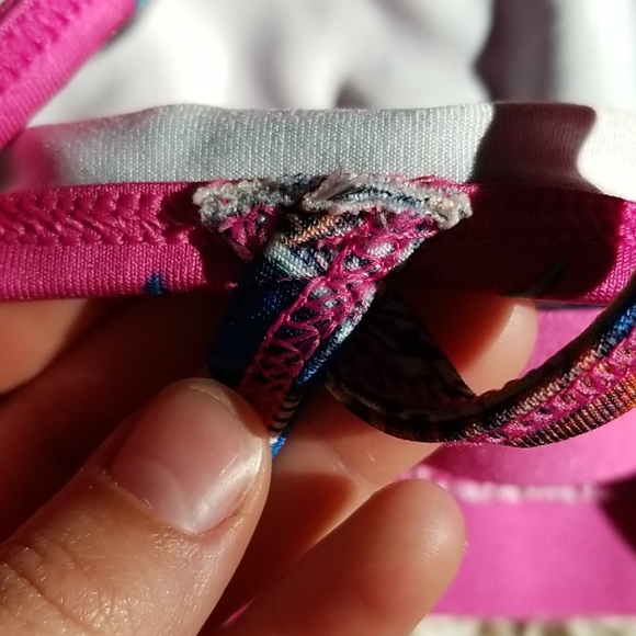 Girls sports bra - Picture 3 of 3